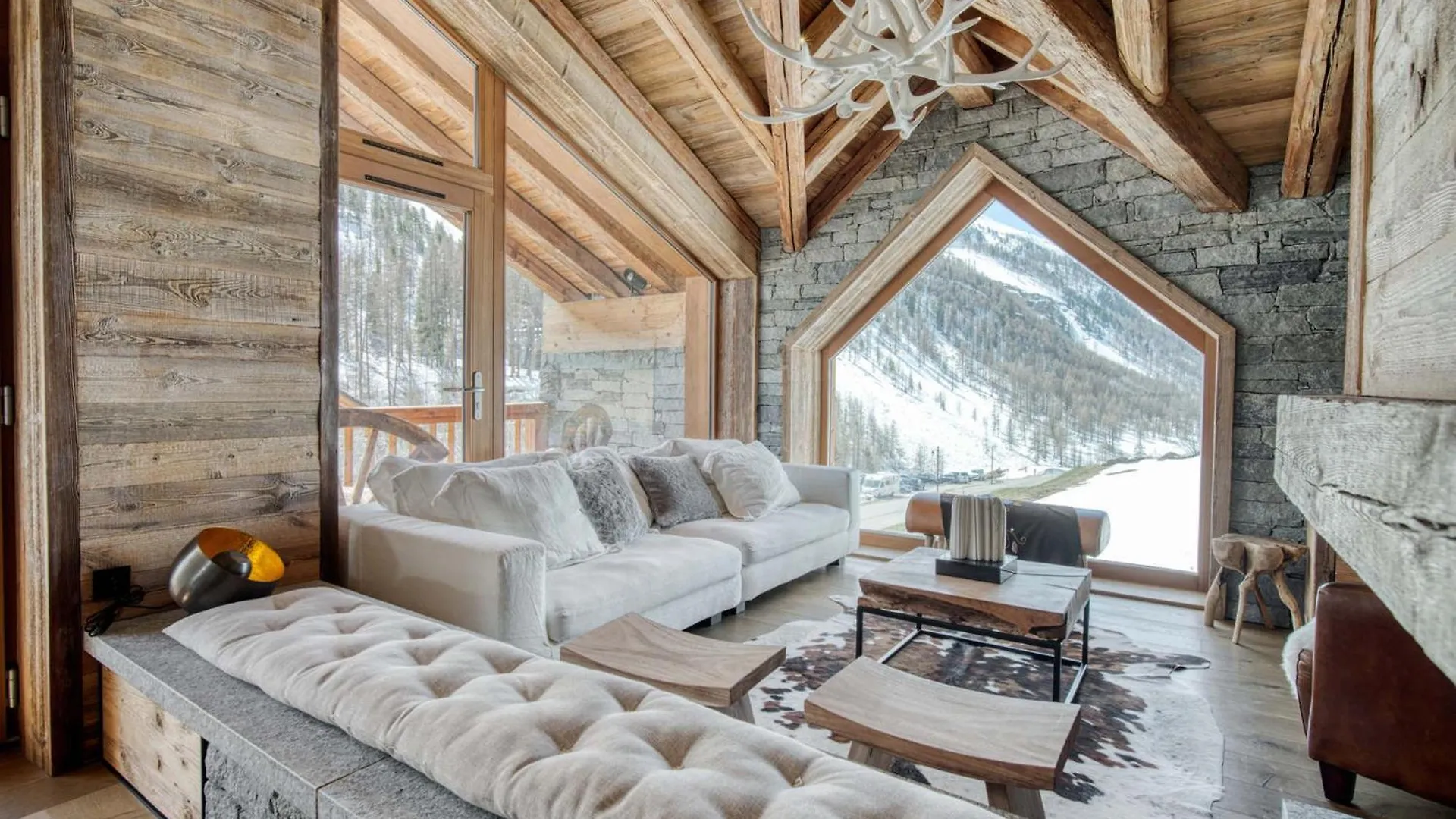 Chalet De Luxe Avec Piscine, Sauna, Hammam, Cinema Et Salle De Jeu - Fr-1-694-3 Val-d'Isere